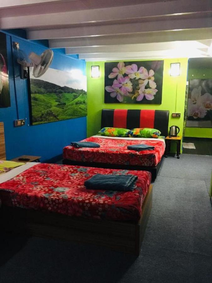 Oyo 90760 Lily Haven Hotel Tanah Rata Ngoại thất bức ảnh