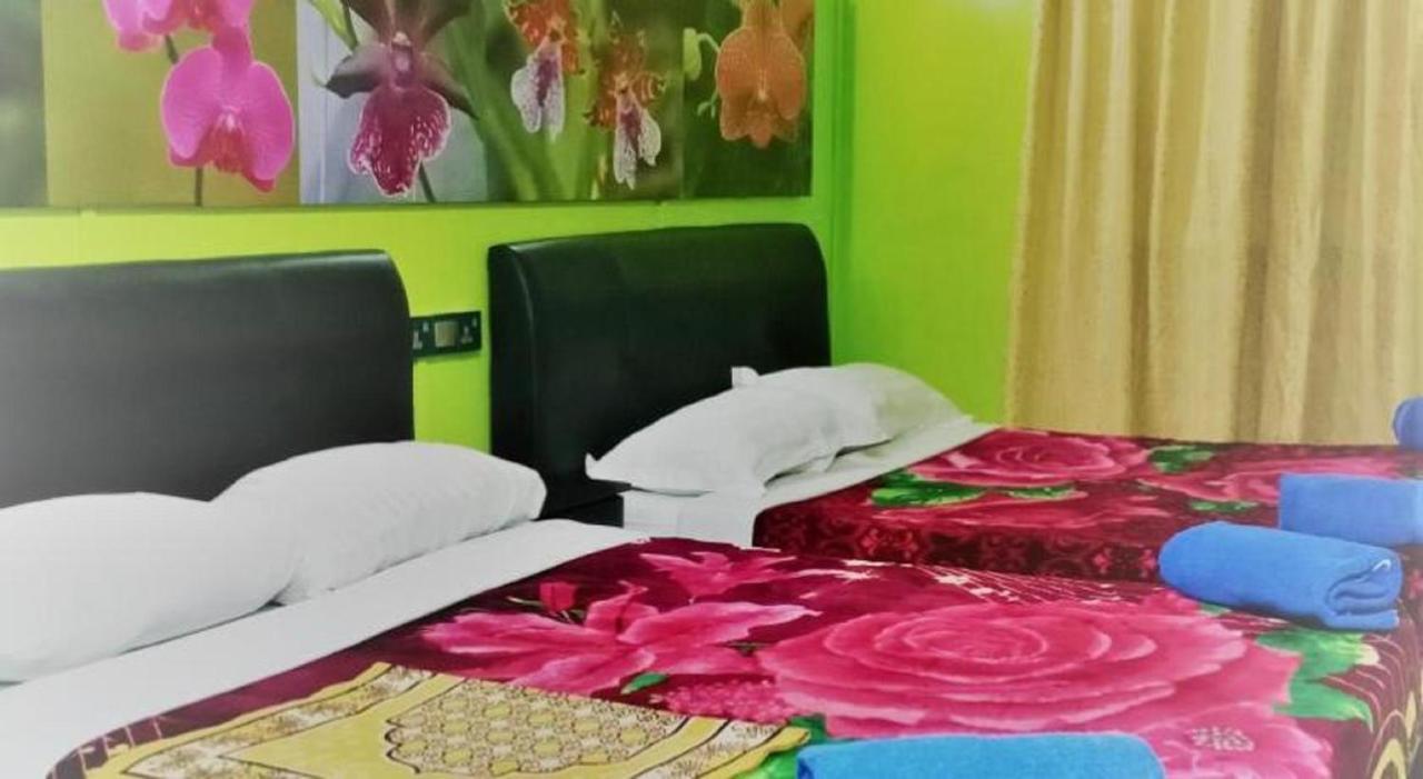 Oyo 90760 Lily Haven Hotel Tanah Rata Ngoại thất bức ảnh