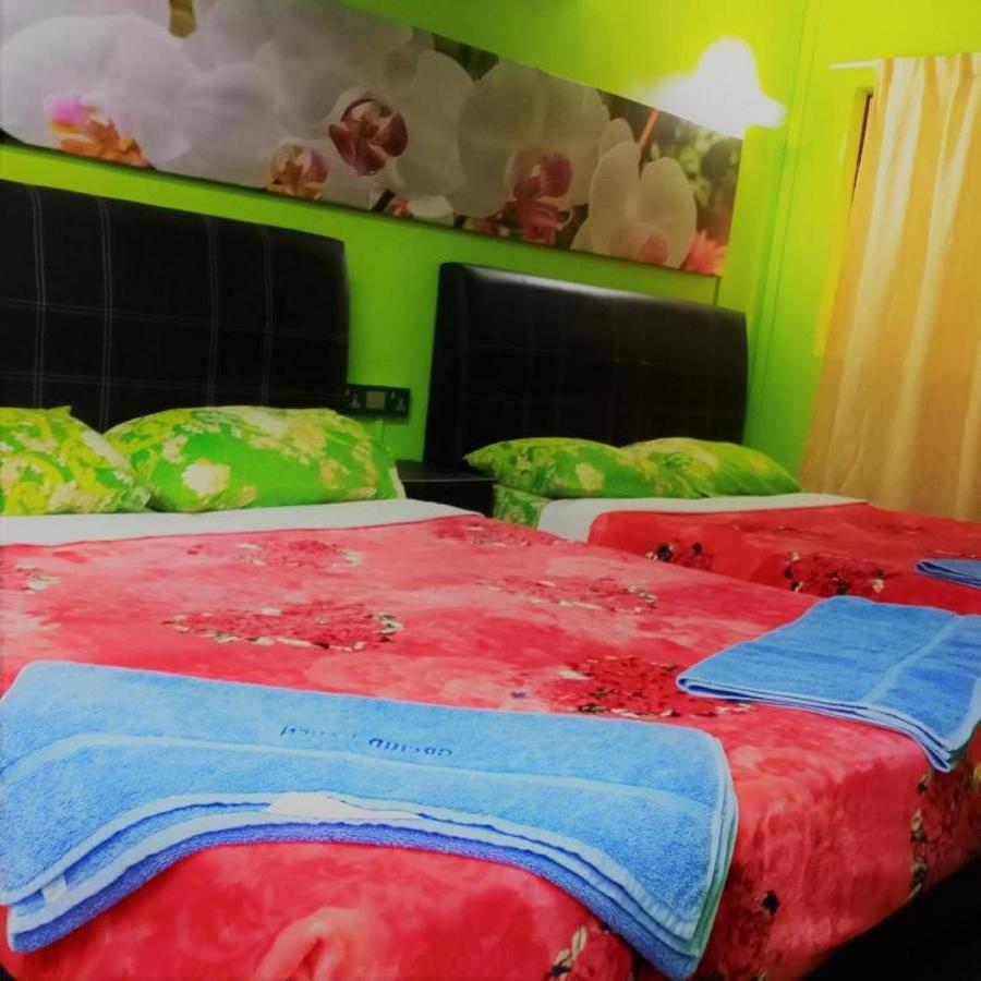 Oyo 90760 Lily Haven Hotel Tanah Rata Ngoại thất bức ảnh